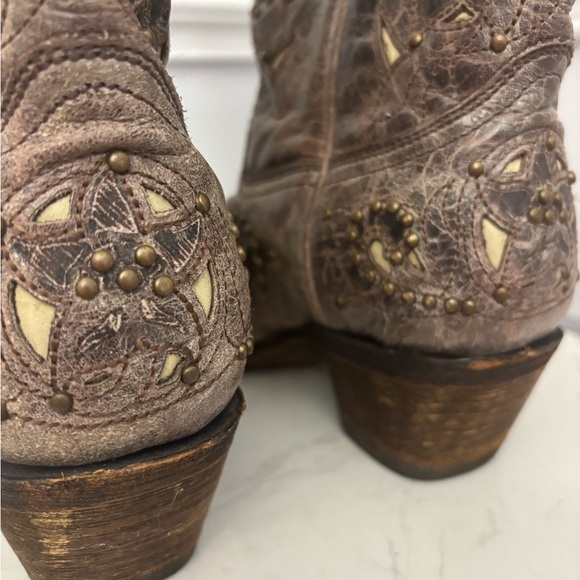 Corral A1098 Women’s Embroidered Tan Heeled Boots - Picture 7 of 15